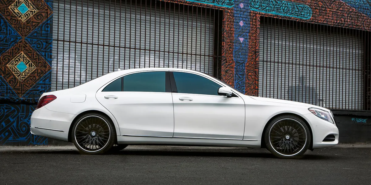 /img/46303-s550-diecast-collection-display.webp