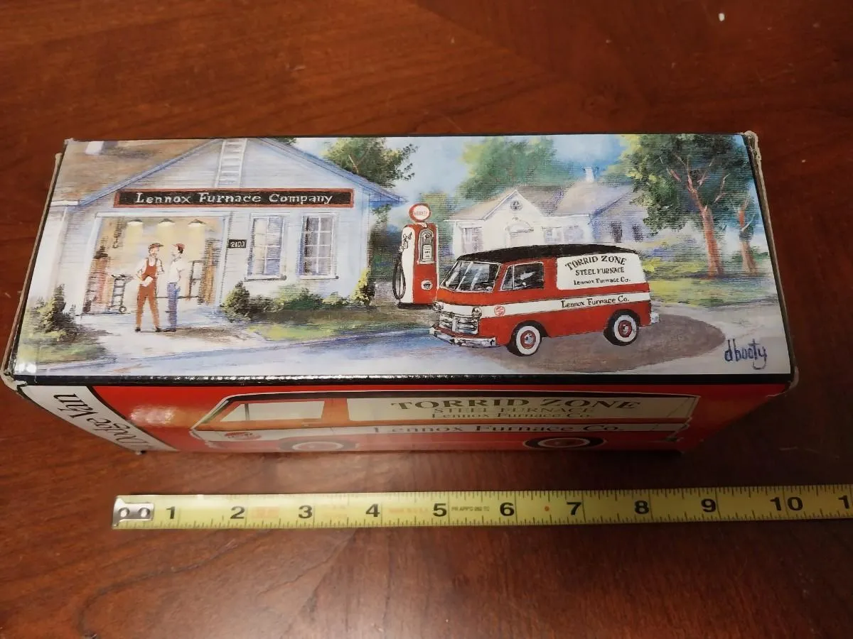 /img/46323-diecast-van-lighting.webp