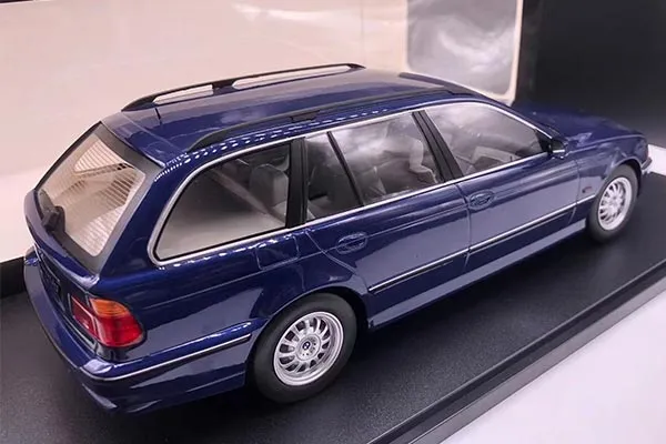 46325 bmw 530i limited diecast