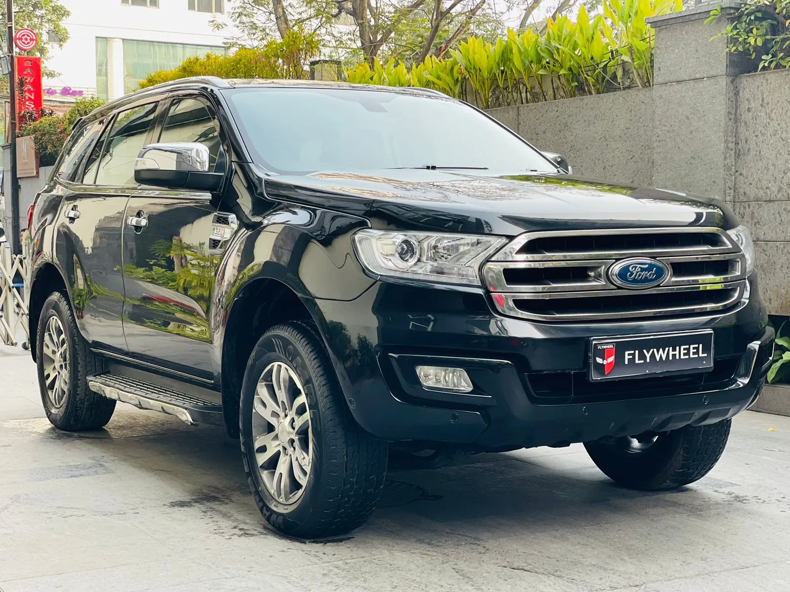 46328 ford endeavour diecast car 4
