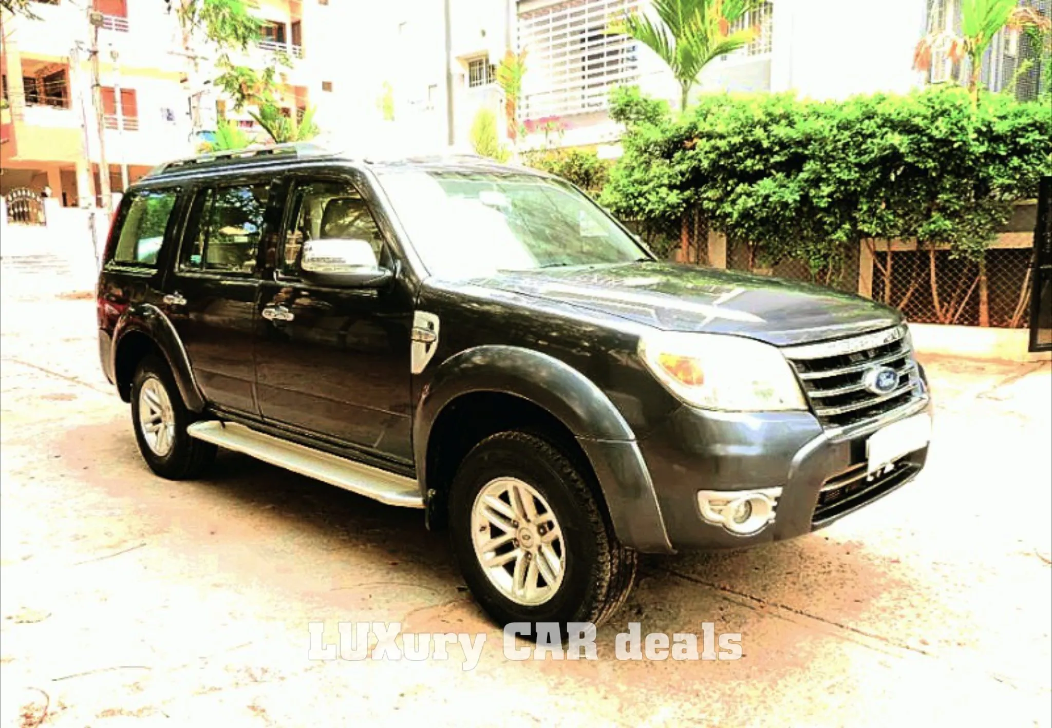 46328 ford endeavour diecast car 5