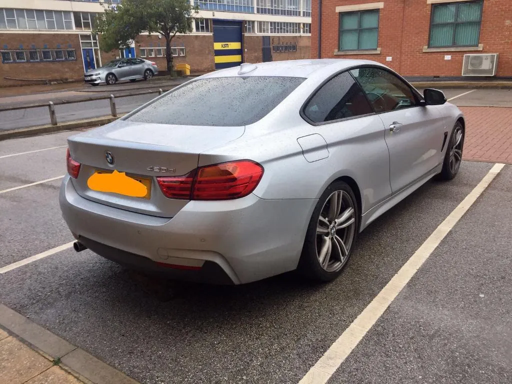 /img/46333-bmw-420-diecast-model-exterior.webp