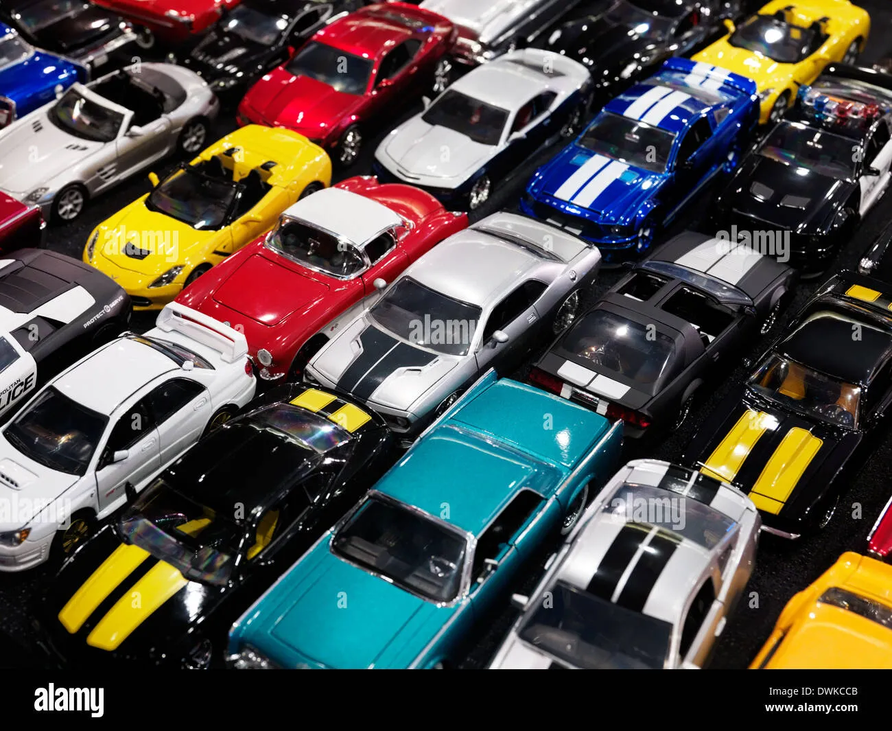 /img/46359-diecast-car-customer-service.webp