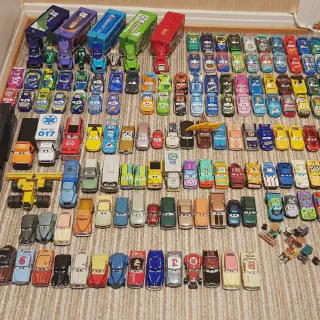 /img/46364-cars-3-diecast-ebay.webp