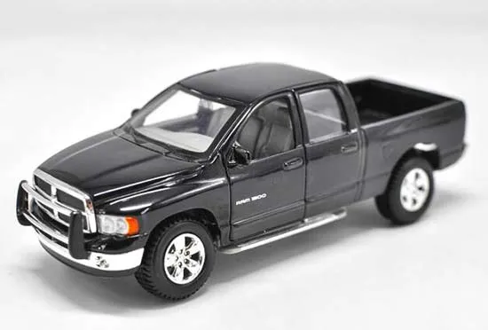 46381 diecast black truck cleaning