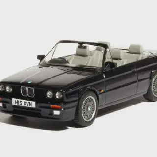 /img/46392-diecast-car-market.webp