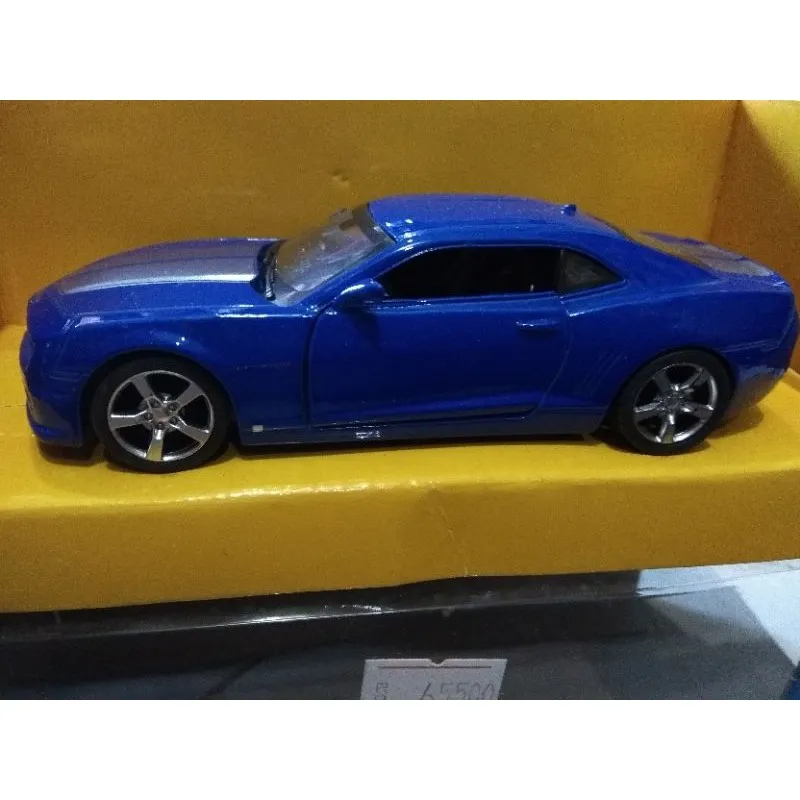 46393 menyimpan diecast mobil