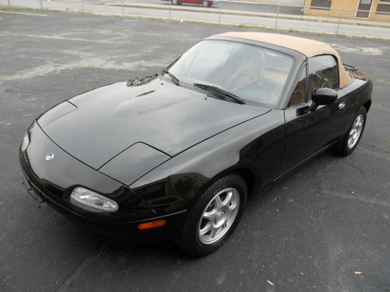 /img/46408-1994-miata-diecast-value.webp