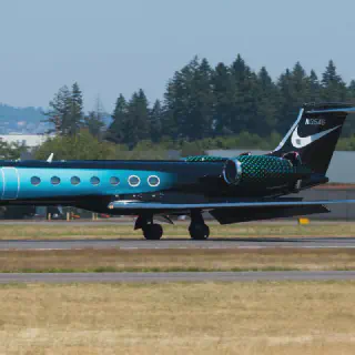 /img/46417-diecast-aircraft-gallery.webp