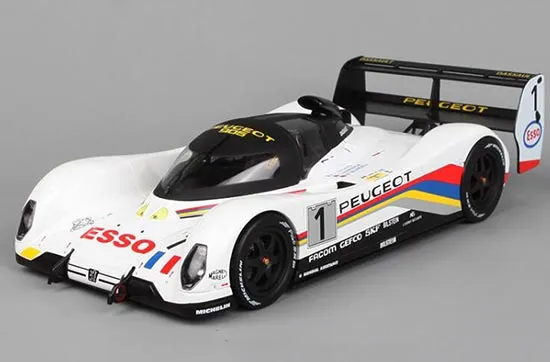 /img/46428-peugeot-905-diecast-display.webp