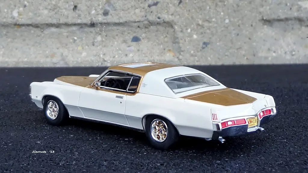 /img/46430-diecast-model-5.webp