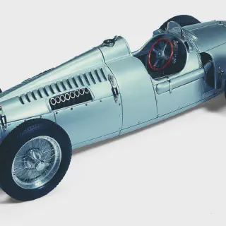 /img/46446-diecast-display.webp