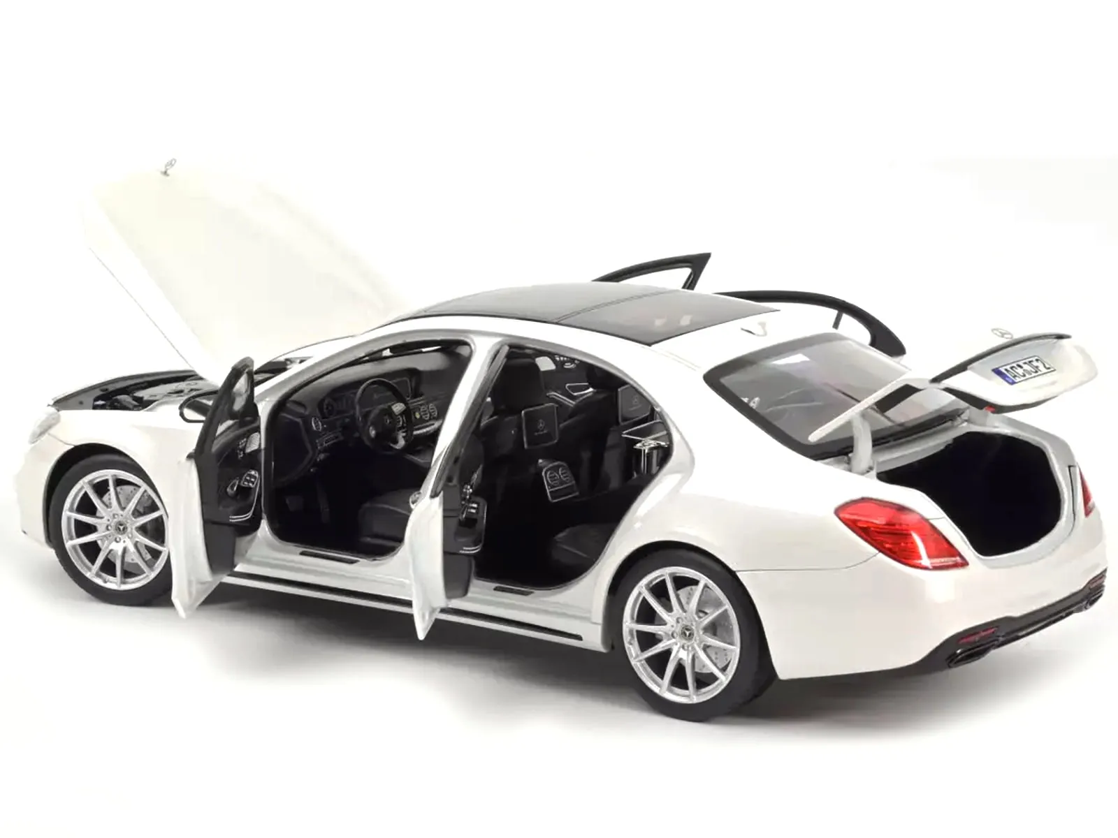 46456 mercedes maybach diecast