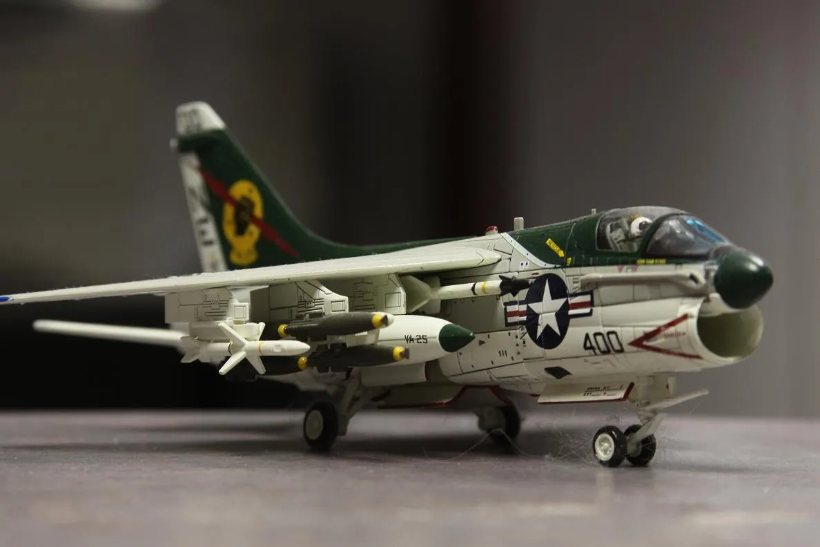 /img/46493-diecast-jet-models-typhoon.webp