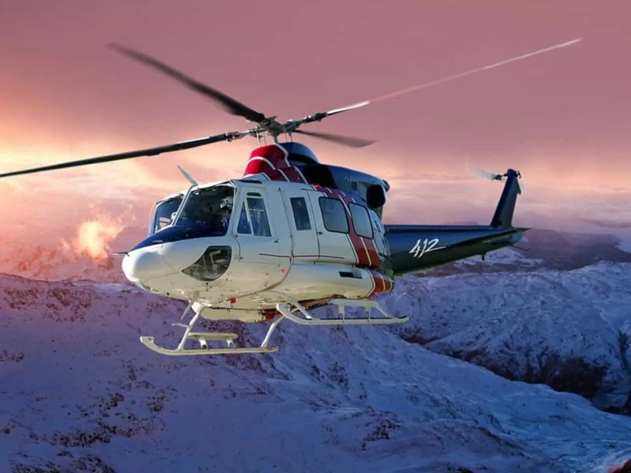 /img/46495-bell-412-diecast-display.webp