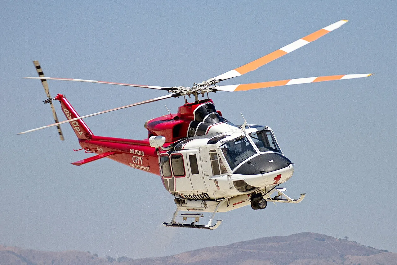 46495 bell 412 diecast model1