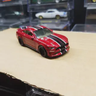 /img/46509-mustang-diecast-marketplace.webp
