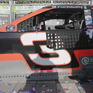/img/46535-diecast-austin-collection.webp