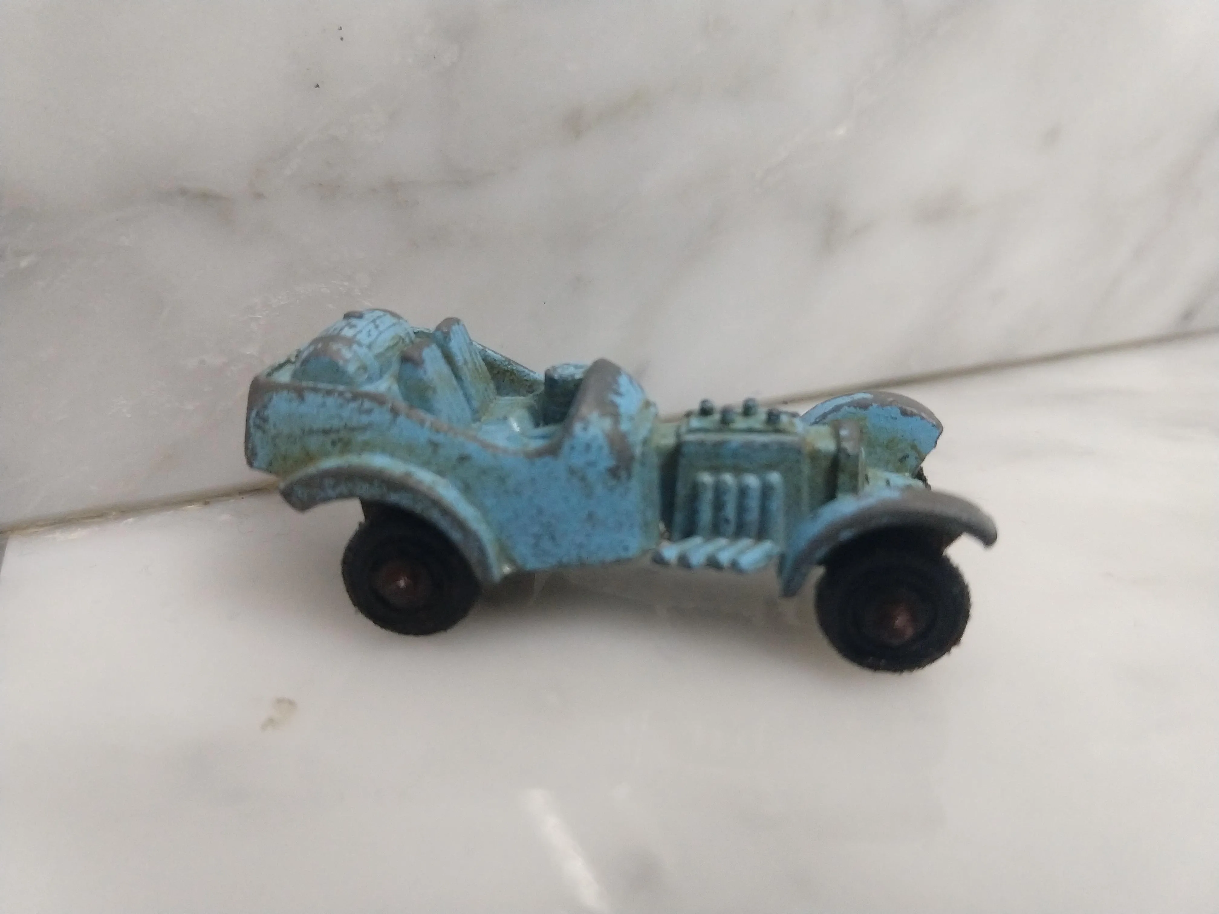46555 diecast car interior details