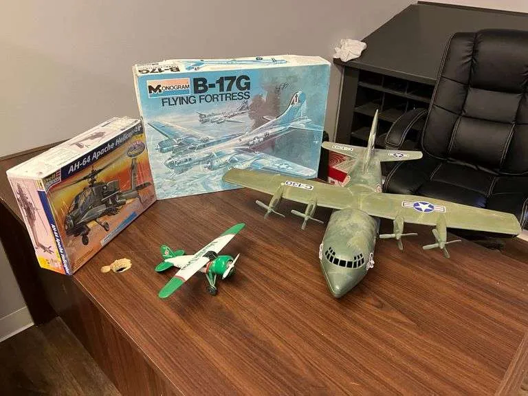46574 diecast aircraft scale