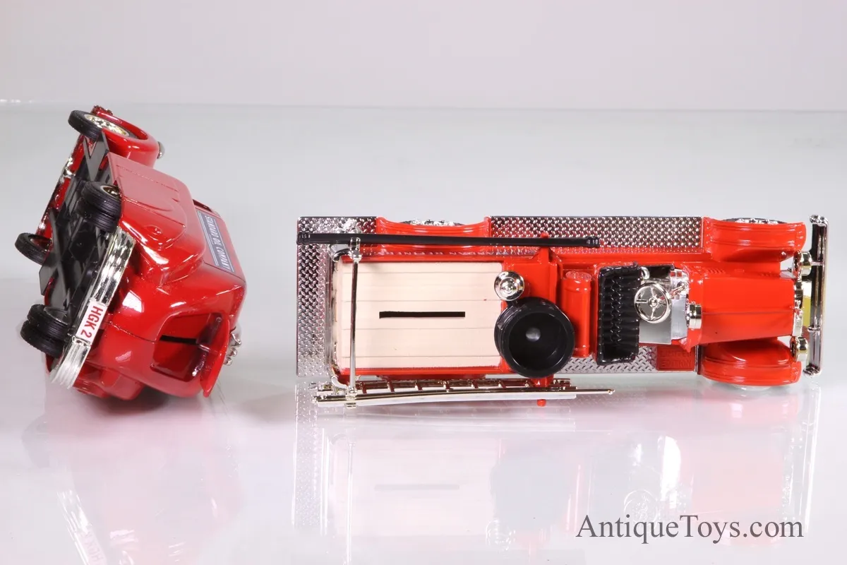 46576 diecast oil truck metal construction