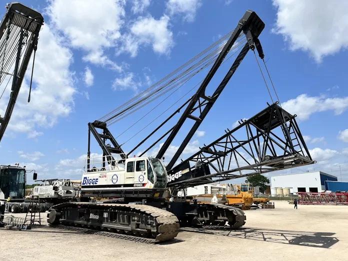 46579 collectible crane display